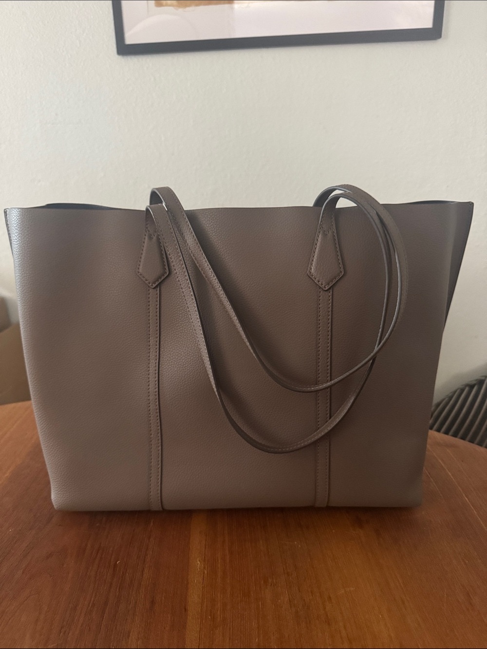 Brand NEW Tory Burch “Perry”Taupe Pebbled Leather Tote with Tan Charm - Picture 3 of 13